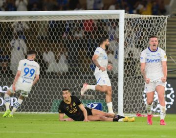 الهلال يخطف تعادلًا قاتلًا من الوحدة